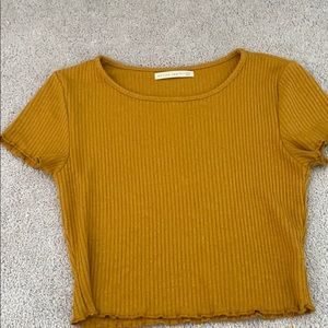 yellow cropped t-shirt